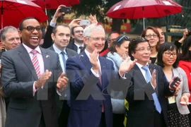 Dirigente parlamento francés participa en Festival de francofonía en Hanoi