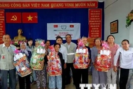 Hanoi obsequiará a personas beneficiadas de políticas sociales por Tet