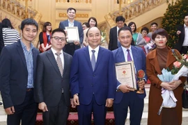 Confirma premio “El martillo y la hoz dorados” la conciencia política del periodista