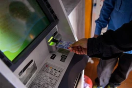 Banco Estatal de Vietnam pide garantizar operación de carjero automático durante días festivos 