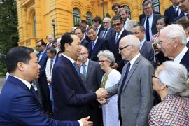 Vietnam presta atención al desarrollo de la ciencia, afirma presidente Dai Quang