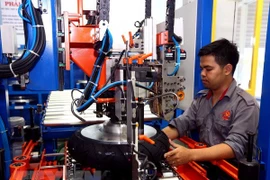 Ciudad Ho Chi Minh considera más asistencia a las industrias de apoyo