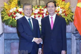 Korea Times resalta significado de la visita del presidente Moon Jae- in a Vietnam