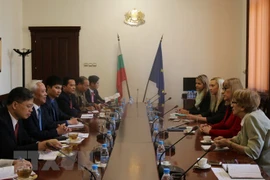 Vietnam y Bulgaria intensifican intercambio de experiencias en reforma judicial