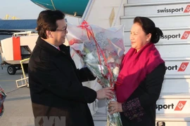 Presidenta de la Asamblea Nacional de Vietnam arriba a Ginebra para IPU 138
