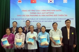 Sudcorea dona 10 mil toneladas de arroz a localidades vietnamitas afectadas de desastres naturales