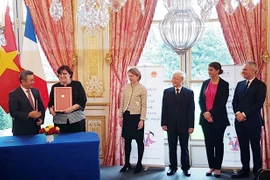 Vietnam Airlines y Air France cooperan en mantenimiento de motores de aeronaves