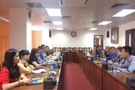 Intercambian experiencias sindicatos de Vietnam y Belarús 