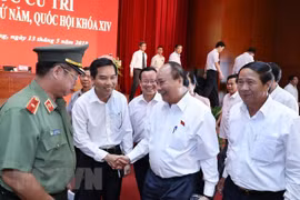 Premier vietnamita dialoga con votantes de ciudad de Hai Phong 