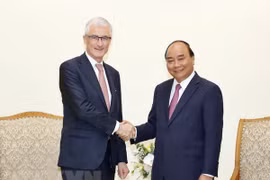 Premier de Vietnam respalda cooperación con región belga de Flandes 