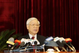 Máximo dirigente partidista de Vietnam destaca importancia de formación de cuadros 