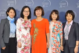 Científicas vietnamitas reciben premios L’Oreal-UNESCO 2017 a Mujeres en Ciencia