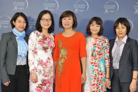 Científicas vietnamitas reciben premios L’Oreal-UNESCO 2017 a Mujeres en Ciencia