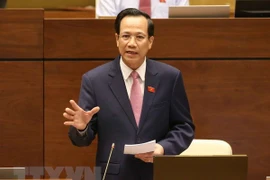 Formación profesional centra interpelaciones a ministro de Trabajo de Vietnam