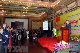 Ciudad Ho Chi Minh destaca contribuciones de representaciones extranjeras
