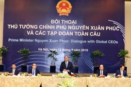 Premier de Vietnam reitera respaldo a inversión de grupos extranjeros