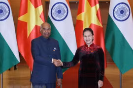 La India concede importancia a la asociación estratégica integral con Vietnam, afirma Presidente