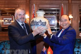 Premier vietnamita dialoga con presidente de la Cámara de Representantes de Nueva Zelanda 