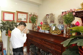 Agencia Vietnamita de Noticias manifiesta gratitud a veteranos y mártires nacionales 