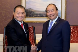 Premier de Vietnam recibe al presidente del grupo tailandés ThaiBev 