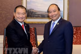 Premier de Vietnam recibe al presidente del grupo tailandés ThaiBev 