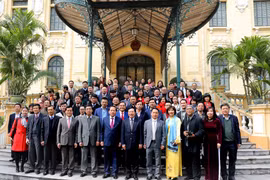 Vicepremier vietnamita destaca contribuciones de la prensa en 2017