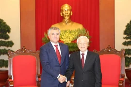 Máximo dirigente político de Vietnam recibe a presidente de Duma Estatal de Rusia 