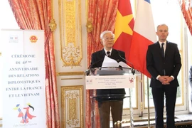 Francia y Vietnam celebran 45 años de relaciones diplomáticas en París 