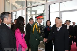 Partido Comunista de Francia concede importancia a relaciones con Vietnam