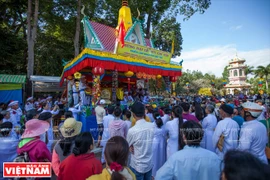 Secta Cao Dai celebra el mayor ritual anual