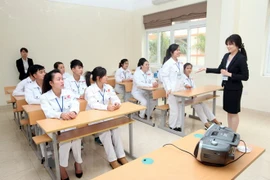 Vietnam busca mejorar habilidades de enfermeros