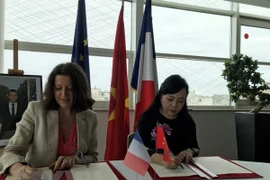 Vietnam y Francia fomentan vínculos en sector de salud
