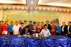 Feria comercial promueve cooperación económica Vietnam- Laos