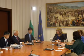 Vietnam y Bulgaria fomentan cooperación multisectorial