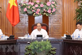 Premier de Vietnam pide sanción severa a importaciones ilegales de materiales de desecho 