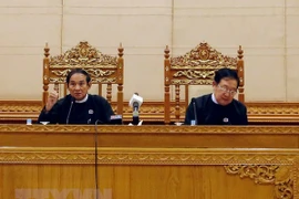 Presidenta del Parlamento vietnamita felicita al nuevo titular de la Cámara Baja de Myanmar