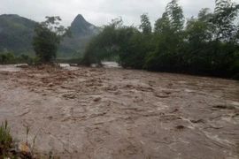 Reportan dos fallecidos por inundaciones en provincia vietnamita de Thanh Hoa