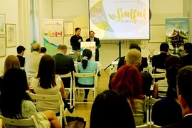 Presentan productos turísticos de Vietnam en la República Checa
