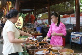 Presentan en Hanoi cultura culinaria tradicional en festival gastronómico