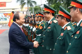Premier vietnamita destaca esfuerzos de Zona Militar 5