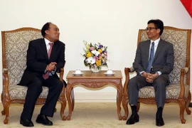 Vietnam prioriza el desarrollo de la tecnología de la información, afirma vicepremier