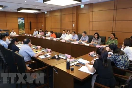 Parlamento de Vietnam continúa su quinto período de sesiones