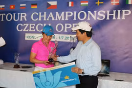 Vietnamitas residentes en Europa fomentan solidaridad mediante torneo de golf