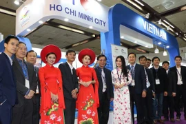 Agencias vietnamitas participan en mayor feria de turismo en la India