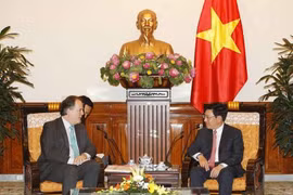 Vietnam y Reino Unido robustecen asociación estratégica