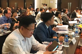 Vietnam debe esforzarse por elevar la productividad, según expertos