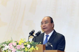 Gobierno de Vietnam continúa priorizando en desarrollo socioeconómico y ambiental en 2019, afirma premier