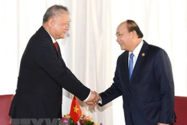 Premier de Vietnam recibe a ejecutivo de empresa indonesia de Nikko