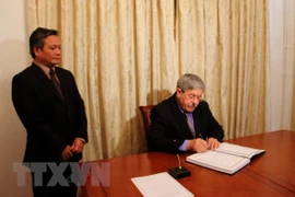 Homenajean en Argelia a dirigente partidista vietnamita Do Muoi