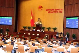 Comité Permanente del Parlamento se reúne en Hanoi